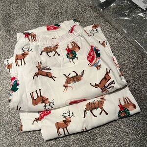 Festive white brown Reindeer women xl Pajama pants
